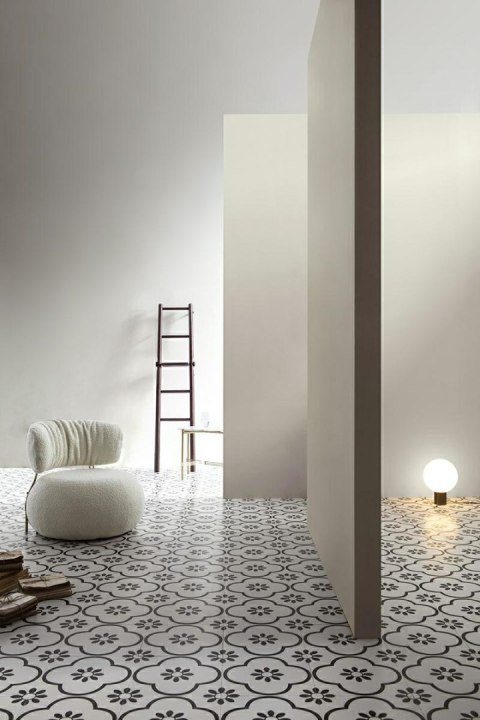 Fotel LOW TEDDY tkanina biała teddy - stal brąz