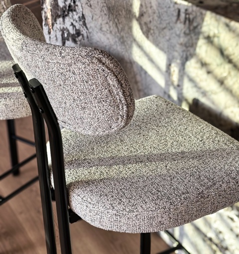 Krzesło barowe Hoker DION szaro beżowe tapicerowane czarna podstawa