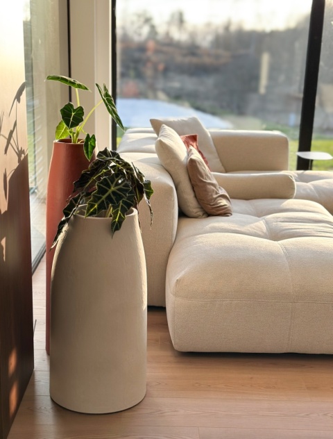 Donica EARTH Middle śr. 38cm x wys. 70cm, wysoka, strukturalna, nieregularna forma