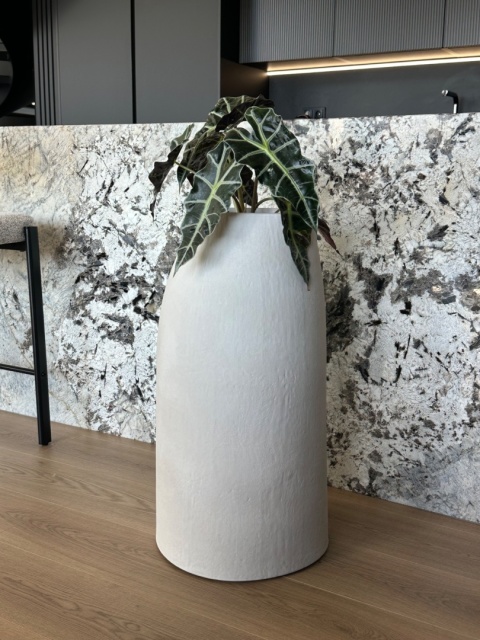 EARTH Middle, donica nowoczesna strukturalna, śr. 38cm x wys. 70cm
